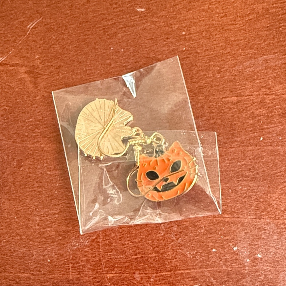 Halloween Pumpkin cat earrings